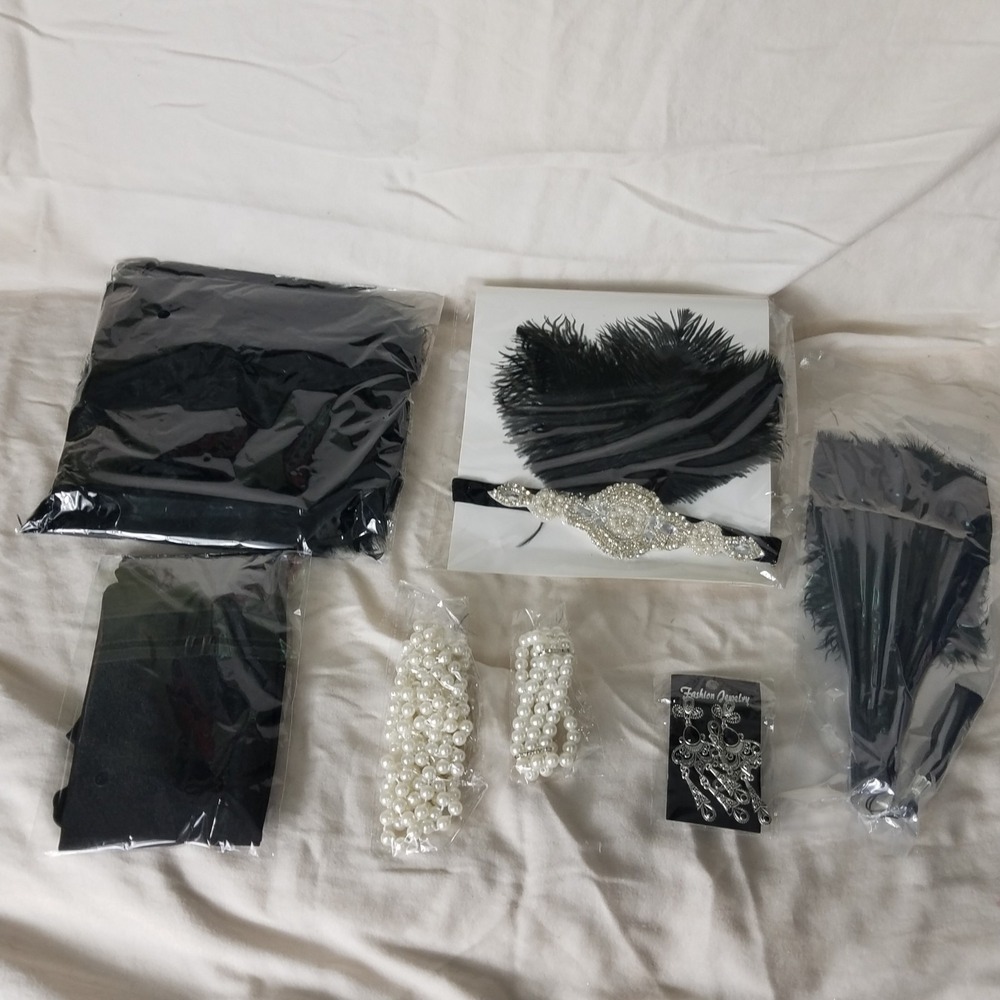 1920s Flapper Accessory Set Women Black Boa Gloves Pearl Necklace fan earrings